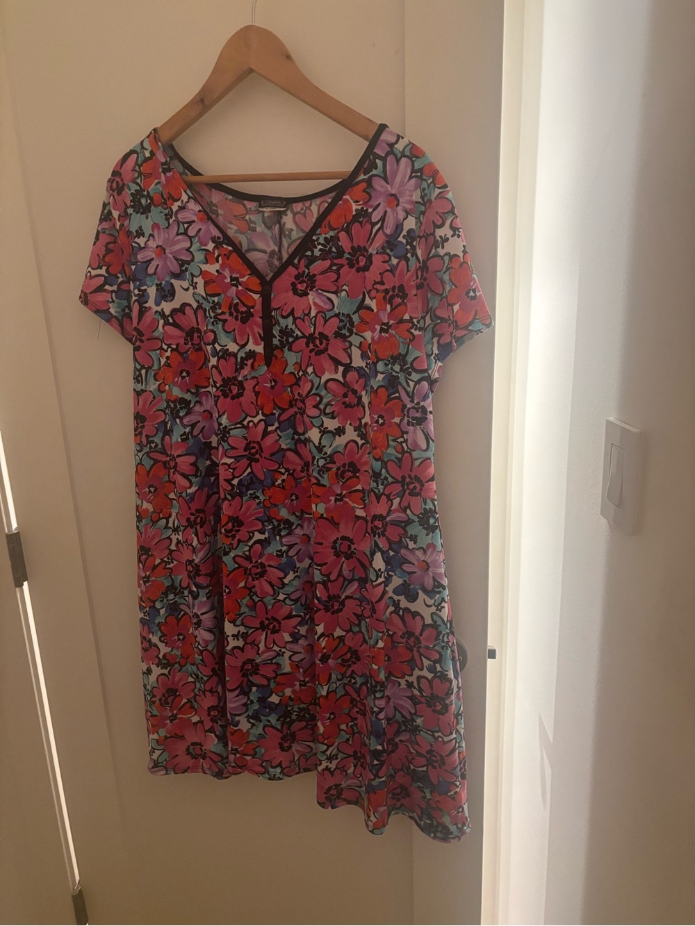 Floral V-Neck Short Sleeve Mini Dress in Pink
